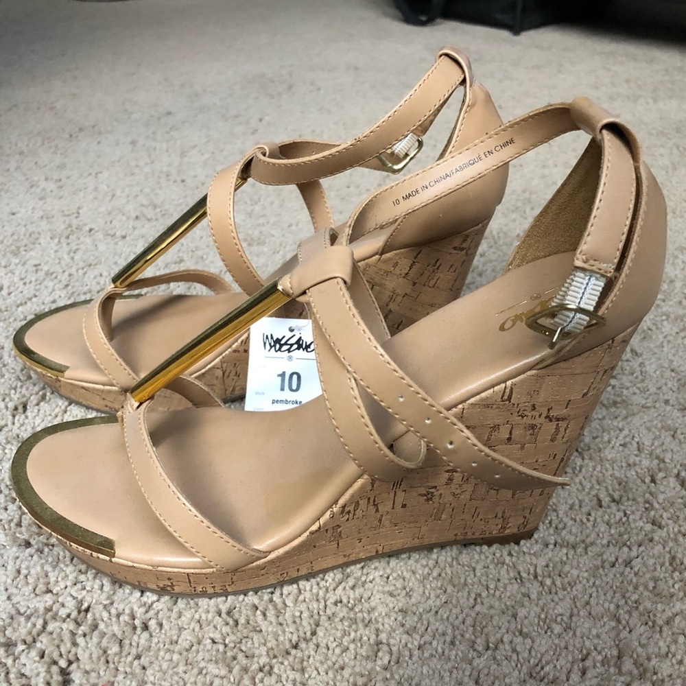 Tan wedges
